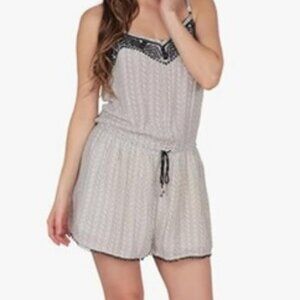 romper black and white sleeveless size medium DEX